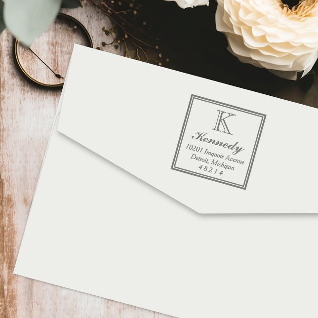 Initiale Rücksendeadresse des Monogrammes mit stat Permastempel (Von Creator hochgeladen)