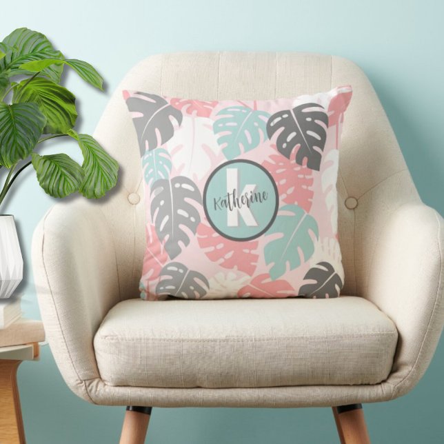Initiale Tropenmonogramm Kissen (Modern Monogram Pink Monstera Leaf Throw Pillow)