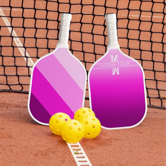 Initialen der rosa Streifen Pickleball Schläger (Von Creator hochgeladen)