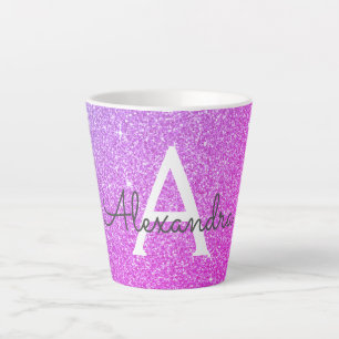 Initialer Name des lila rosafarbenen Glitzer Monog Milchtasse