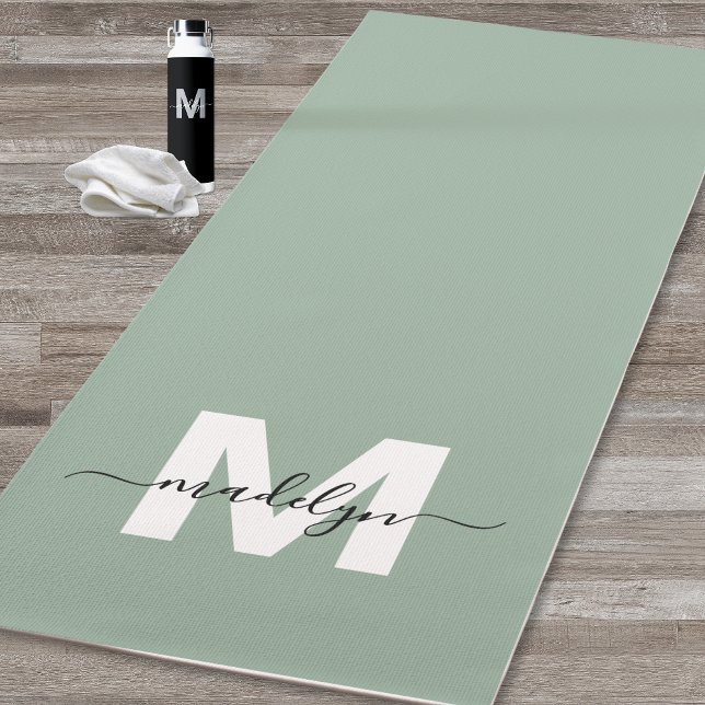 Initialname Monogram Sage Green Yogamatte (Custom Initial Name Monogram Sage Green Yoga Mat)