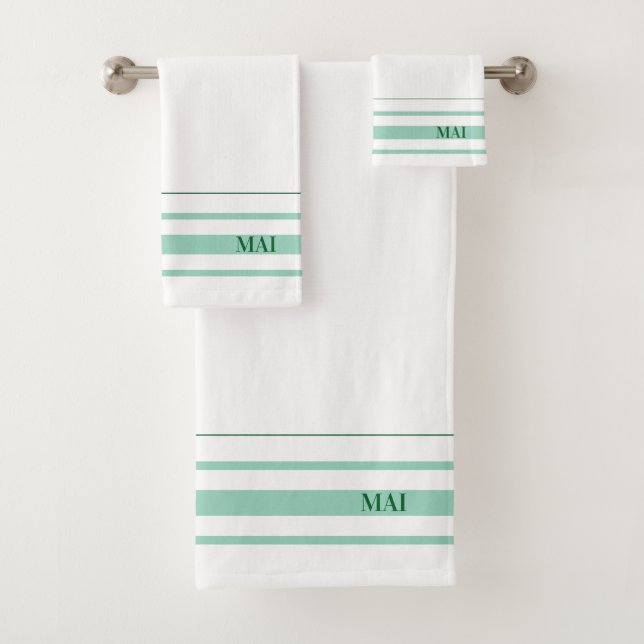 Initials cute green stripes minimalist White Badhandtuch Set (Insitu)