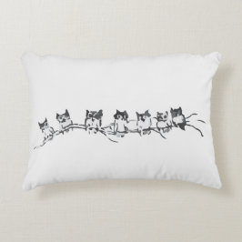 Inky Eulen auf einem Niederlassungsentwurf Dekokissen