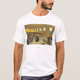 Innenansicht von Sonnenuntergang-Bowlings-Mitte 2 T-Shirt