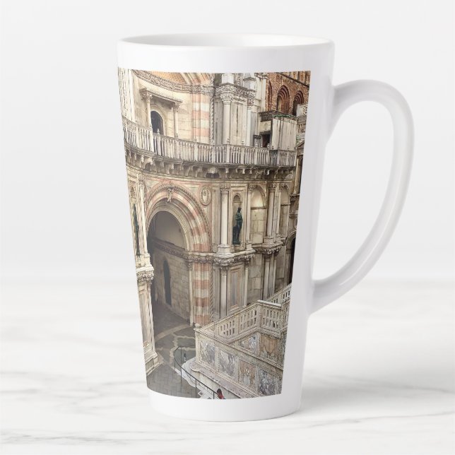 Innenhof DOGE's PALACE, VENICE ITALIEN 2. Milchtasse (Rechts)