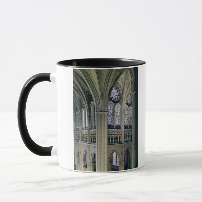 Innenraum der transept Überfahrt, gewidmet 121 Tasse (Links)
