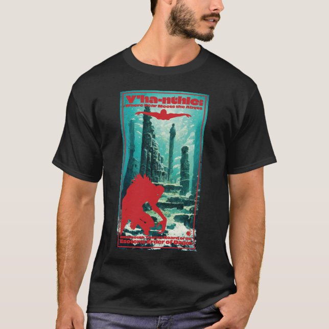 Innsmouth Travel Poster T-Shirt (Vorderseite)