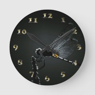 Insekt - Drachenwunden Runde Wanduhr