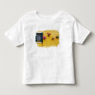 Insel Burano, Burano, Italien. Farbige Burano 3 Kleinkind T-shirt