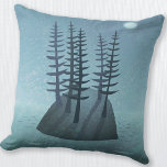 Insel im Ozean Art Kissen<br><div class="desc">Eine abgelegene Insel inmitten des Ozeans mit Pinienbäumen. Der Mond scheint auf dieser friedlichen Szene,  und das Abenteuer weint! Originelle Gemälde aus der Jahreszeit von Nic Squirrell.</div>