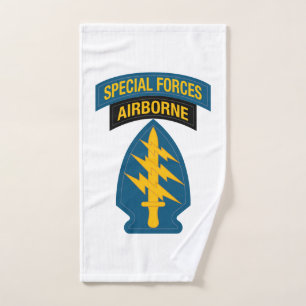 Insignien der Spezialkräfte Im Flugzeug Handtuch