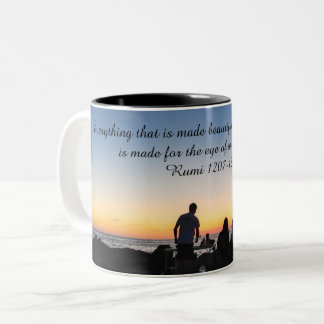 Inspiration Tasse mit Sonnenuntergang und Rumi Zit