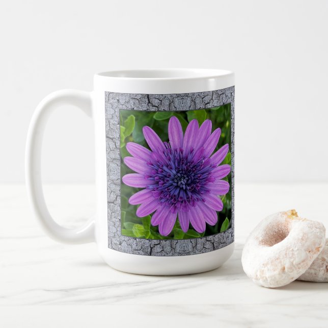 Inspirationskaffee-Tasse mit Lila afrikanischer Da Kaffeetasse (Mit Donut)