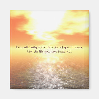 Inspirationsorangefarbener Sonnenuntergang über ei Magnet