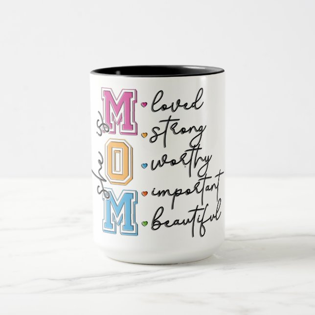 Inspirierend Sie ist Mama Tasse (Zentrum)