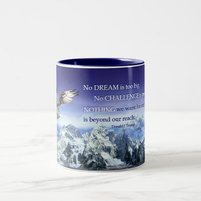 Inspirierend Zitat Eagle Donald Trump u. Berge Zweifarbige Tasse (Mittel)