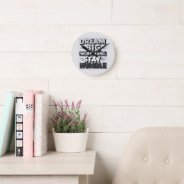 Inspirierende und motivierende Typografie-Zitat-Ku Runde Wanduhr