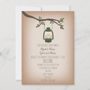 Inspiriertes Grünes Camping Laternenhochzeit Einladung