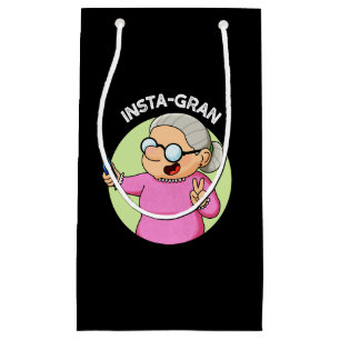 Instagran Funny Social Media Großma Pun Dark BG Kleine Geschenktüte