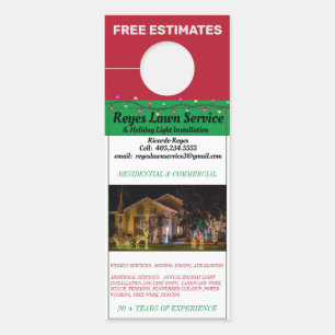 Installation von schönen Weihnachtsbeleuchtung im Türanhänger