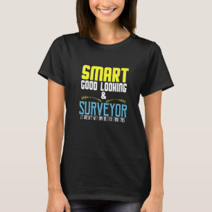 Intelligente, gut aussehende und befragte Geräte b T-Shirt