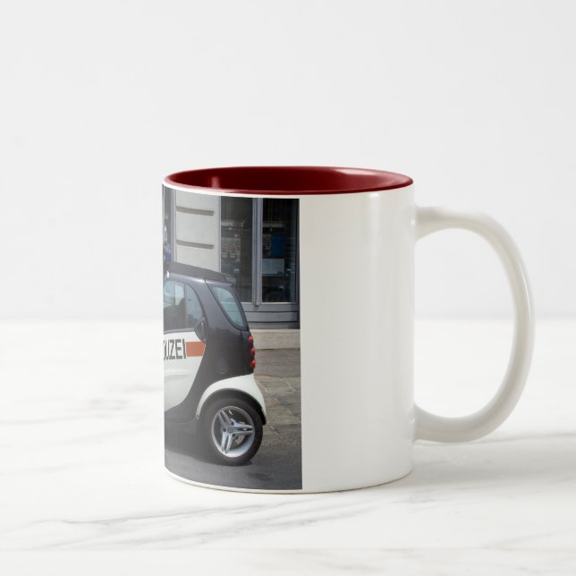 intelligentes Polizeiauto Zweifarbige Tasse (Rechts)