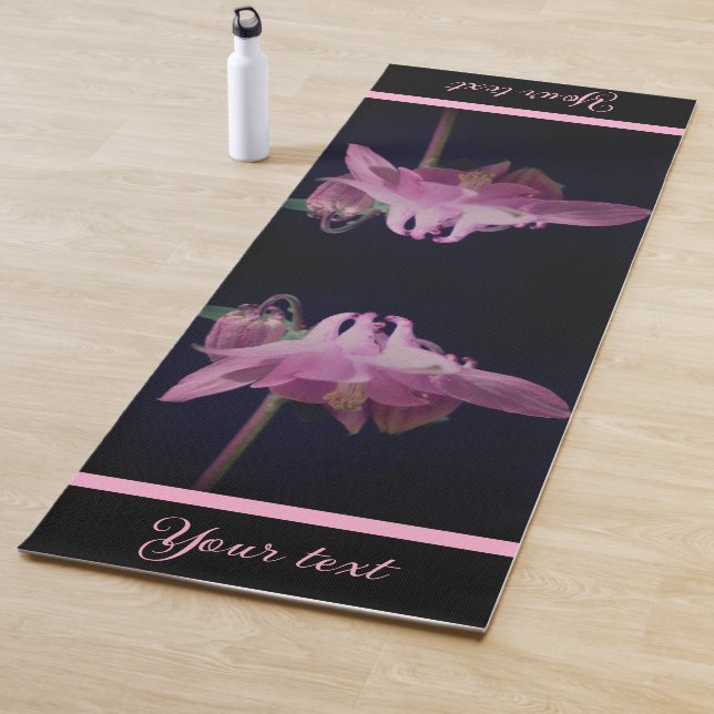 Intensiv rosa Kolumbin Blume Personalisiert Yogamatte (Beispiel)