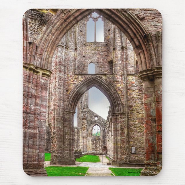 Interior View Old Tintern Abbey Wales, Vereinigtes Mousepad (Vorne)