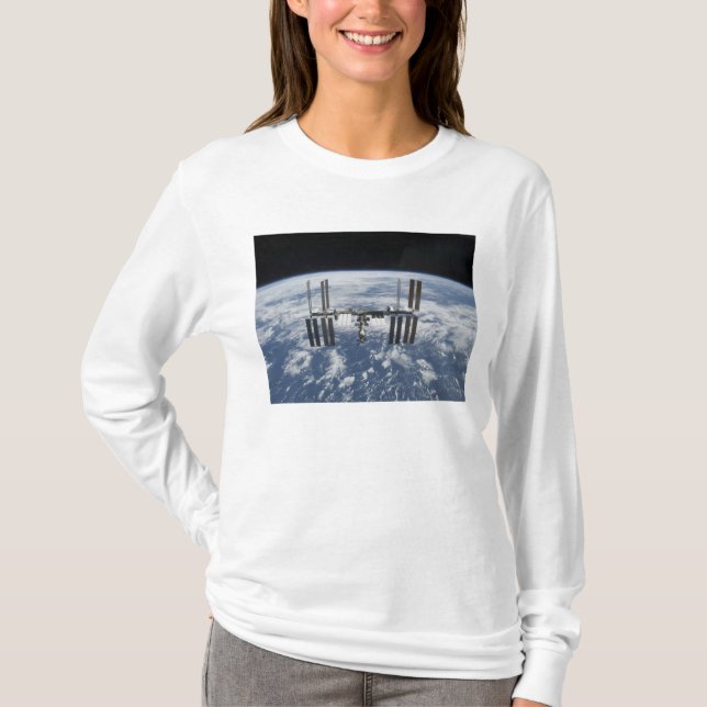 Internationale Raumstation im Orbit T-Shirt (Vorderseite)