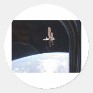 Internationale Raumstation — von Atlantis aus gese Runder Aufkleber