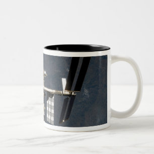 Internationale Weltraumstation 13 Zweifarbige Tasse
