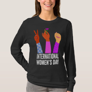 Internationaler Frauentag 2022 Break the Bias Wome T-Shirt