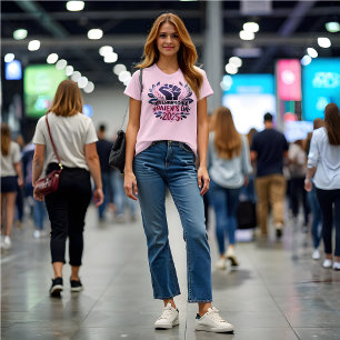 Internationaler Frauentag 2025: Fett, Brave Pink T-Shirt