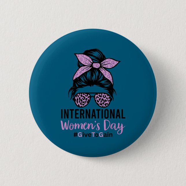 Internationaler Frauentag 2026 8. März iwd geben Button (Vorderseite)