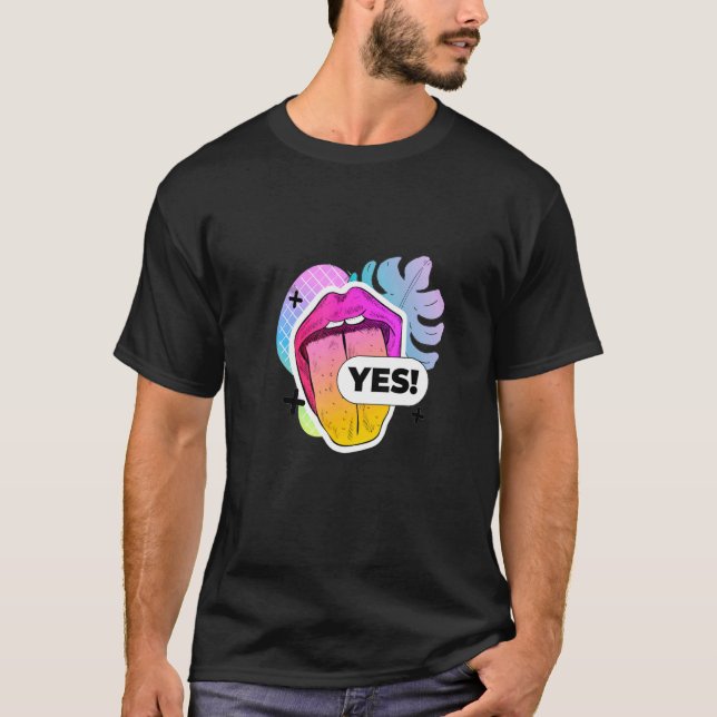 Internet     Says Yes Kiss Mouth Tongue Lips T-Shirt (Vorderseite)