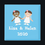 Interracial Gay Wedding Magnet<br><div class="desc">Illustration einer homosexuellen Paare Verlobung oder Hochzeit. Hintergrundfarbe,  Namen und Jahr können leicht geändert werden.</div>
