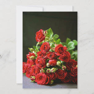 Intime Nahaufnahme Rote Rose Handgehaltene Verlobu Einladung