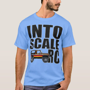 Into scale rc an offroad crawler crawling Cla T-Shirt