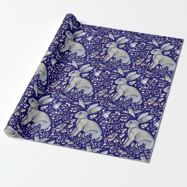 Intricated Blue Rabbit Bird Morris Style Muster Geschenkpapier (Ungerollt)