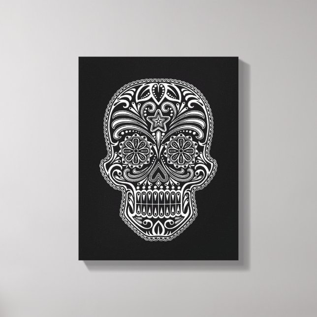 Intricentierter weißer Zuckerschädel auf schwarz Leinwanddruck (Vorderseite)