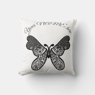 Intrigerter Boho-Mandala-Schmetterling Schwarz und Kissen
