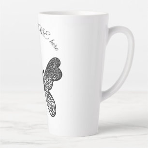 Intrigerter Boho-Mandala-Schmetterling Schwarz und Milchtasse
