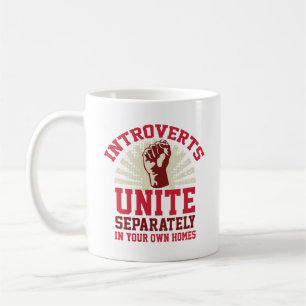 Introvertierte Postkarte vereint Kaffeetasse