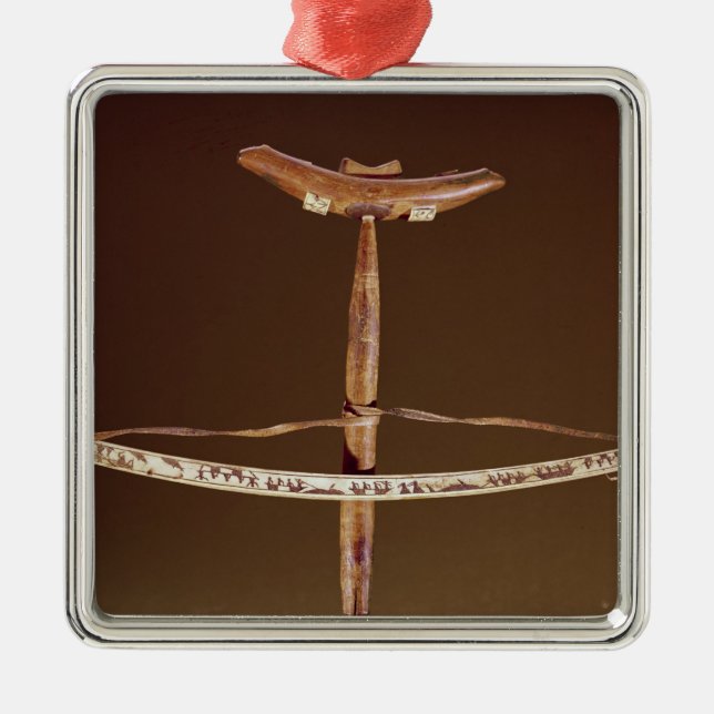 Inuitbogenbohrgerät Ornament Aus Metall (Vorne)