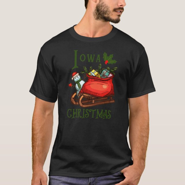 Iowa Christmas Sled Sleigh Green Text T-Shirt (Vorderseite)
