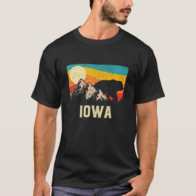 Iowa Nature Wilder Bär Retro T-Shirt (Vorderseite)