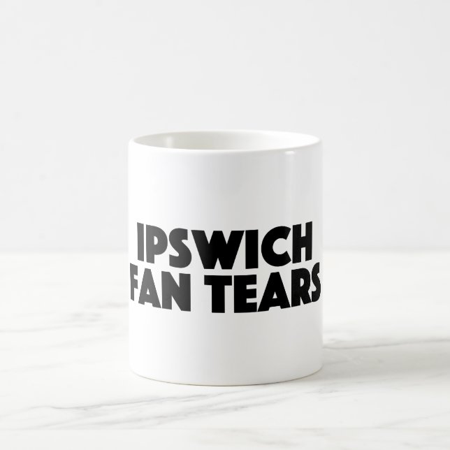 Ipswich-Fan zerreißt Tasse für Norwich-Fans (Mittel)