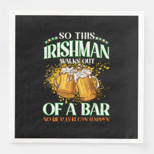 Ire beim Biertrinken am St. Patrick's Day Serviette