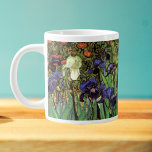 Ire von Vincent van Gogh, Vintag Garden Art Jumbo-Tasse<br><div class="desc">Ire (1889) von Vincent van Gogh ist ein Vintages, kunstvolles Post-Impressionismus Landschaftsbild mit Blumengarten mit lila bärtigen Reisen, die von Orangenpfeifen wachsen. An der Kante blüht eine weiße Iris-Blume des Single. Über den Künstler: Vincent Willem van Gogh (1853-1890) war einer der berühmtesten postimpressionistischen Maler seiner Zeit. Seine Arbeit war besonders...</div>