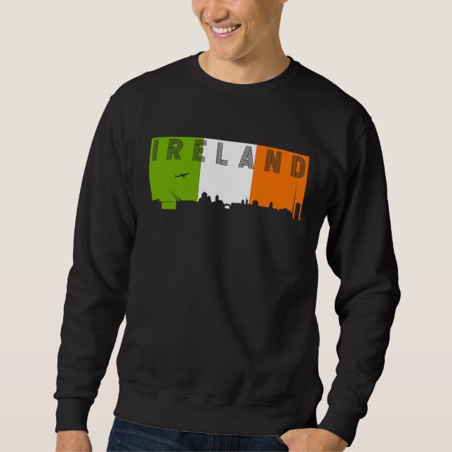 Ireland Skyline Irish Flag Vacation Travel Sweatshirt (Vorderseite)